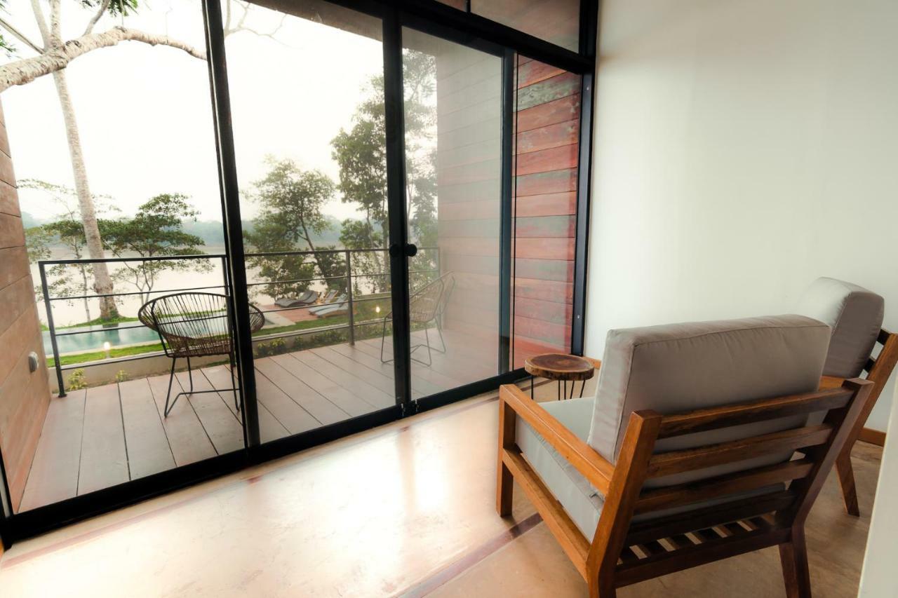 Enai Hotel 3*