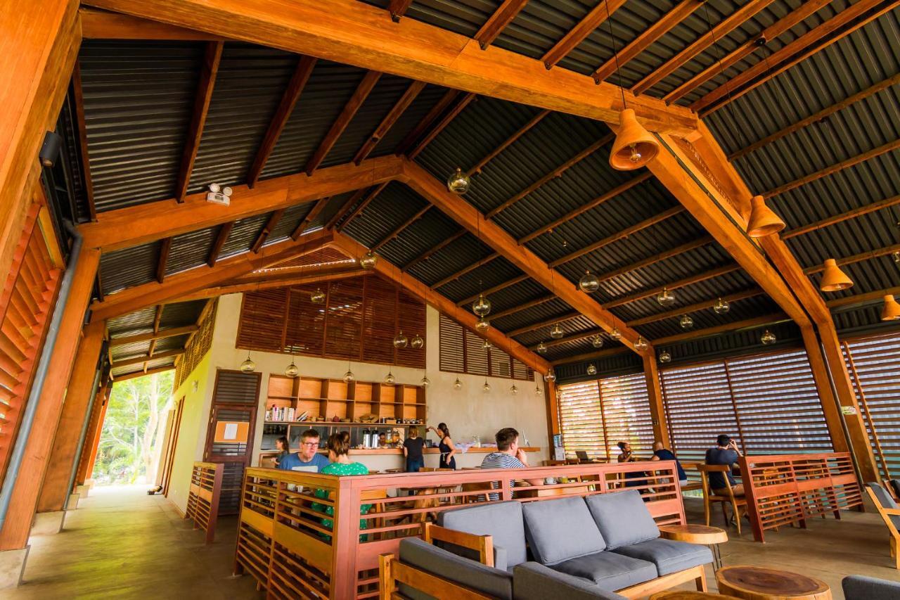 Enai Hotel